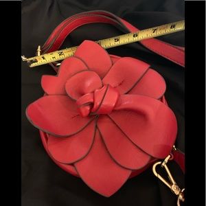 New adorable Red 7” Round Flower 🌺 purse zipper